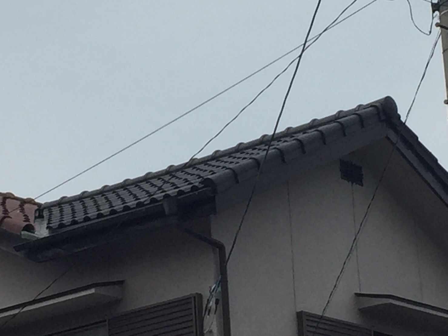 大阪府枚方市W邸様で屋根葺き替え工事 洋風瓦