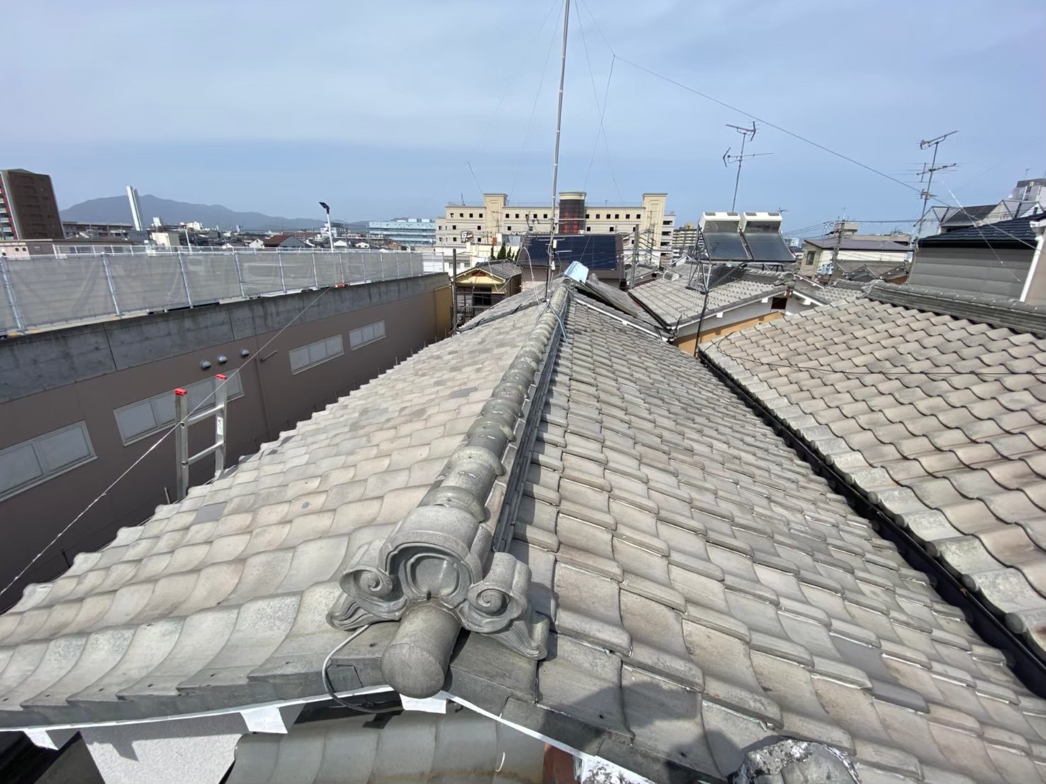 大阪市淀川区で劣化した屋根をリフォーム葺き替え工事についての事例紹介