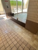 大阪市中央区グランドサウナ心斎橋での大浴場タイルの張替工事を実施