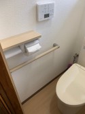 彦根市でトイレ内装リフォームを実施、トイレアクセサリー交換