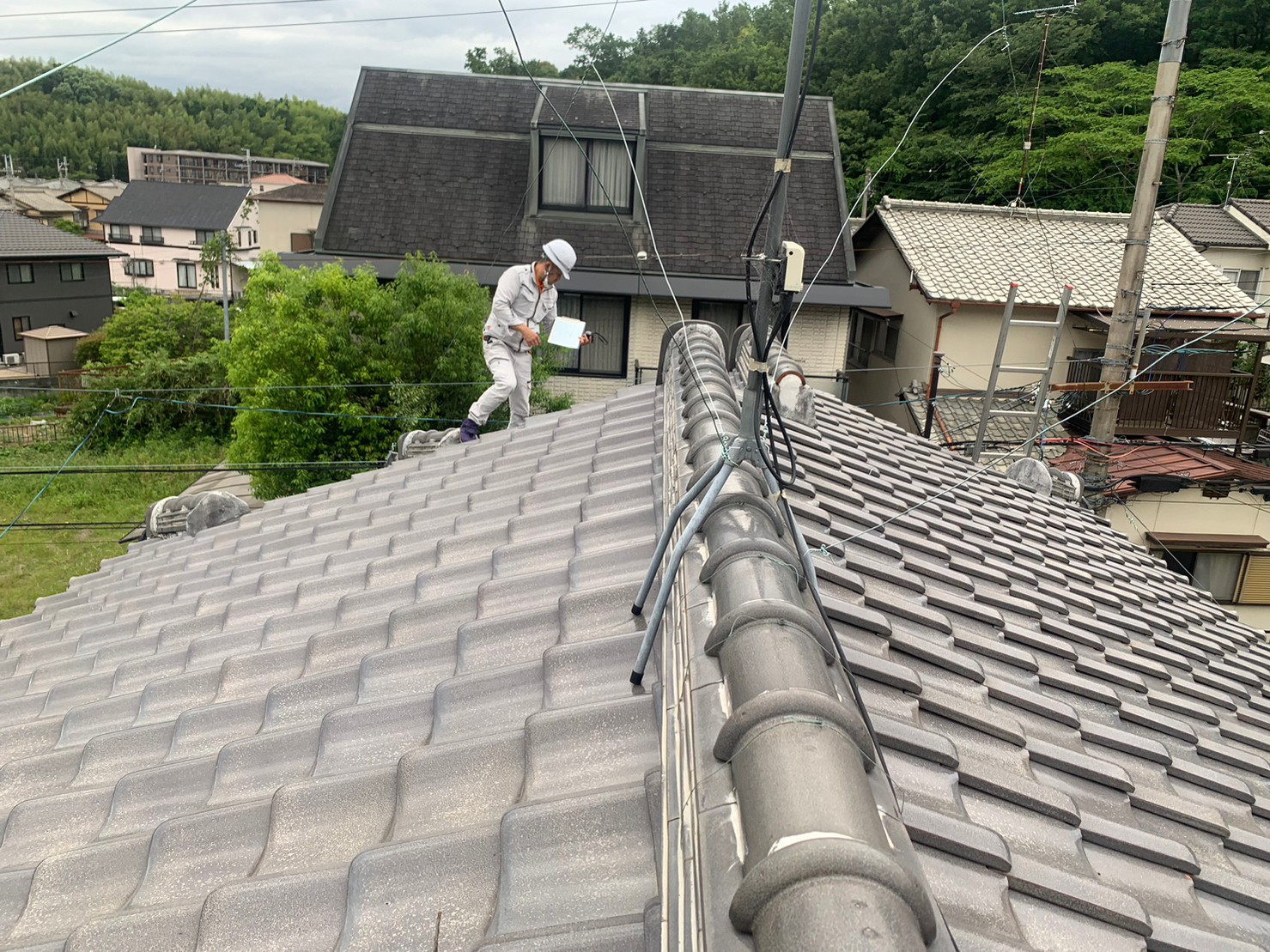 【京田辺市】瓦屋根から金属屋根　スーパーガルテクトに葺き替え工事
