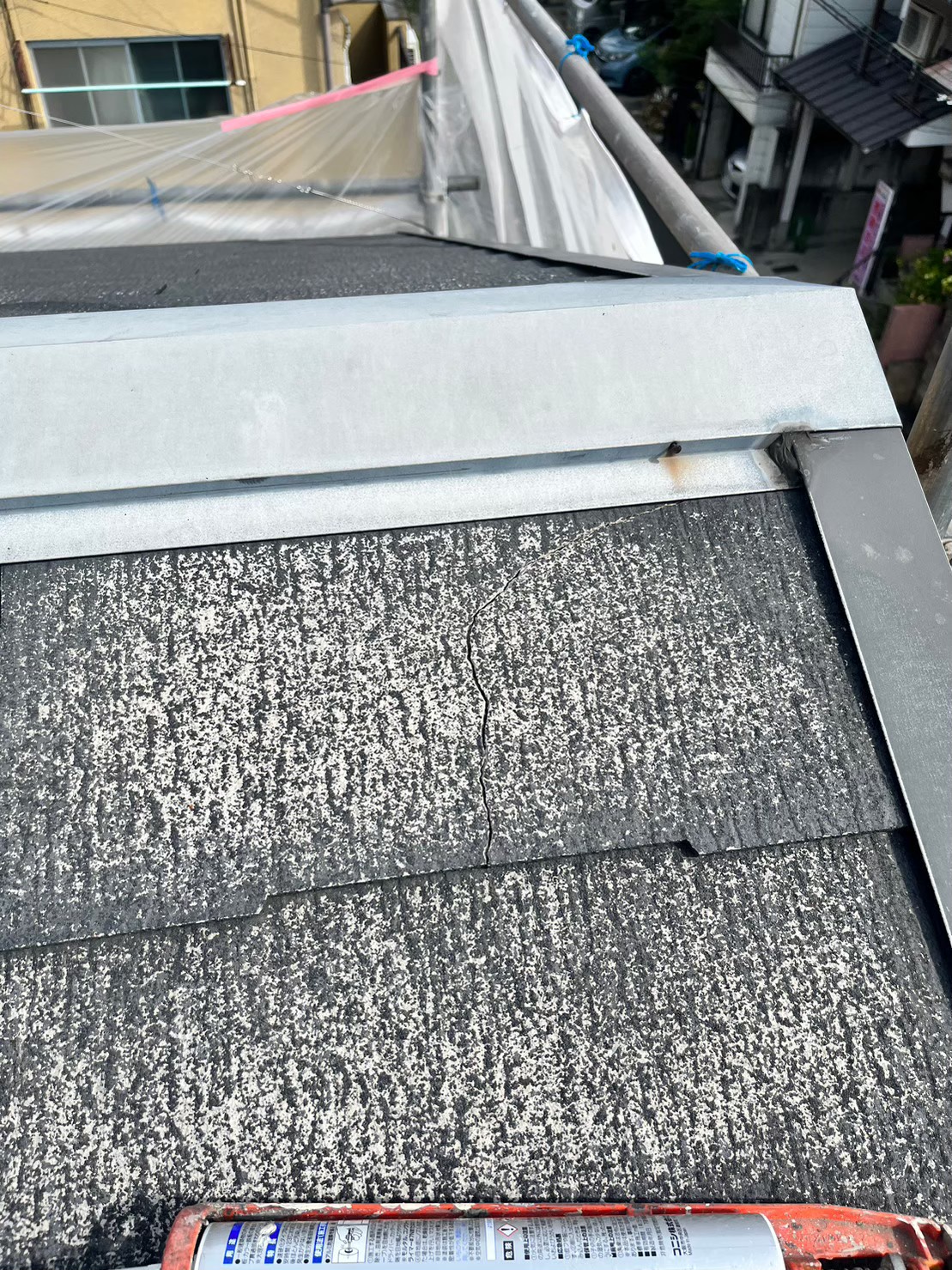 【八幡市】スレート屋根の老朽化で屋根塗装を実施