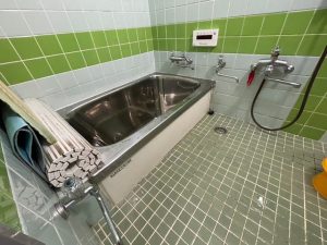 大阪市都島区　浴室タイル　LIXILプレイン50 減り替え工事