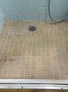 大阪市城東区浴室補修工事でタイルの張り替え、折れ戸交換と手すりの設置
