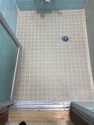 大阪市住吉区で在来浴室床タイル張り替えと立ち上がりタイルの張り替え工事