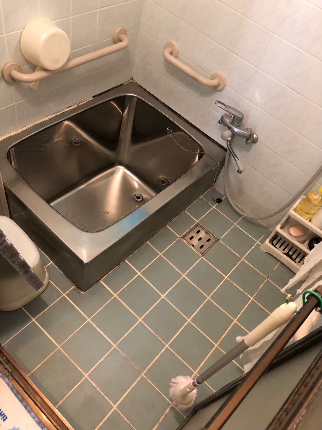 浴室タイル張替え前