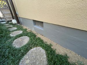 池田市　基礎巾木ひび割れ補修
