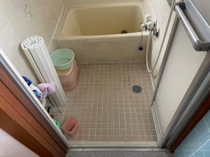 大阪府茨木市でLIXIL プレイン50 浴室タイル張替工事