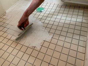 大阪府茨木市でLIXIL プレイン50 浴室タイル張替工事