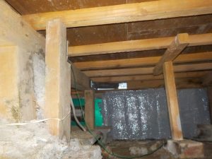 寝屋川市　基礎ひび割れ　基礎補強工事