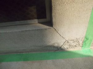 基礎ひび割れ箇所