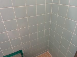 長岡京市 在来浴室タイルの張替工事